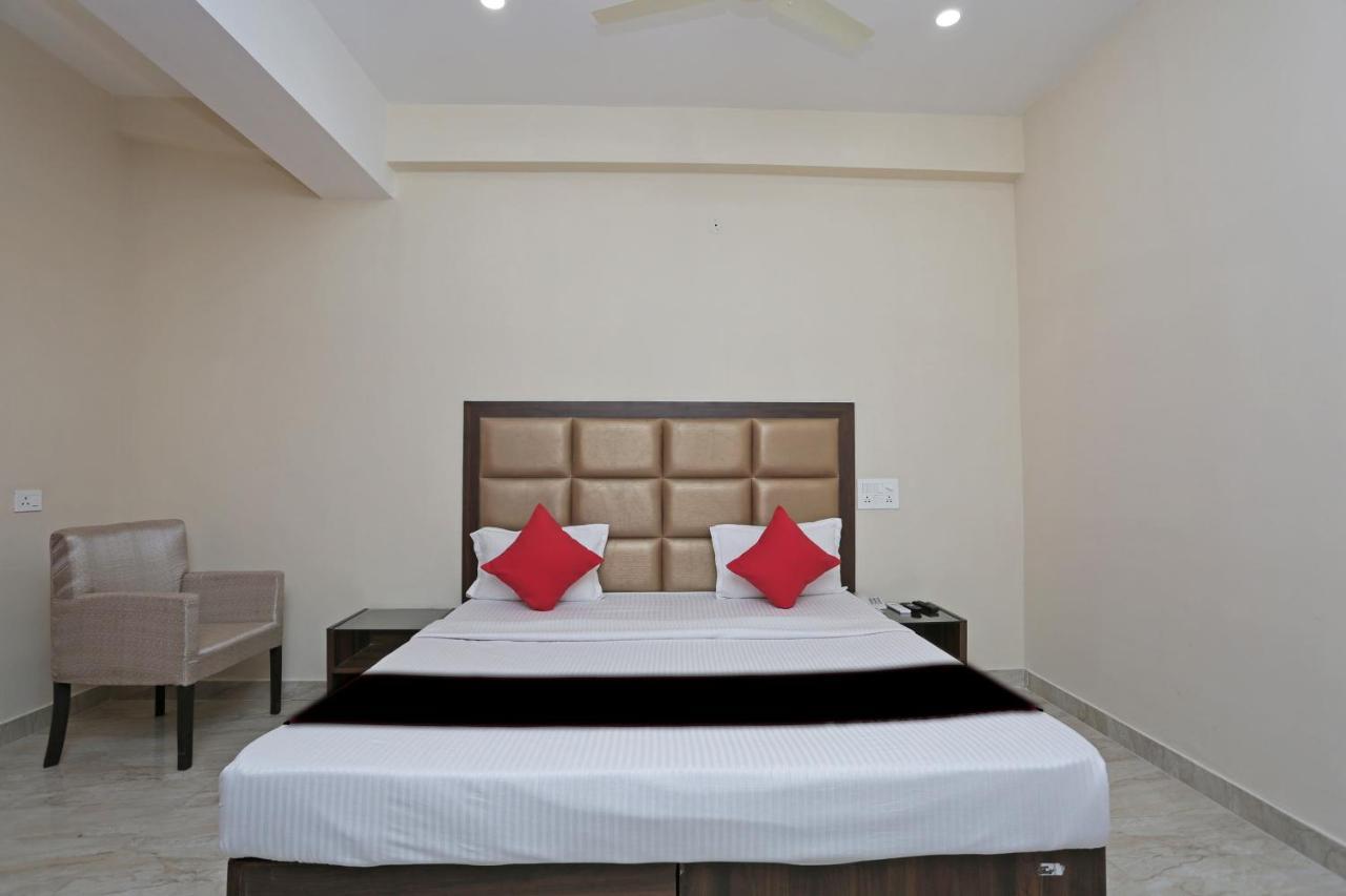 Hotel Capital O 37423 Golden Leaf Dehradun Exterior foto