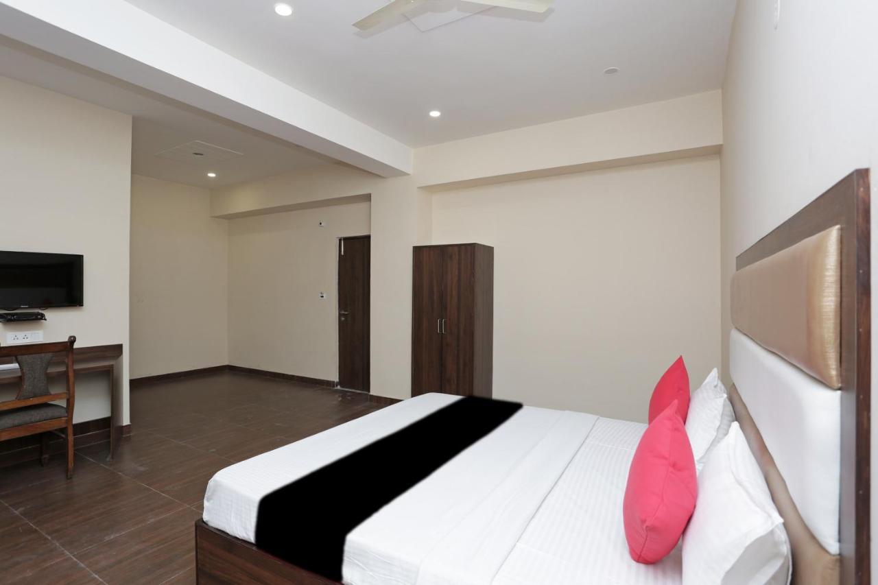 Hotel Capital O 37423 Golden Leaf Dehradun Exterior foto