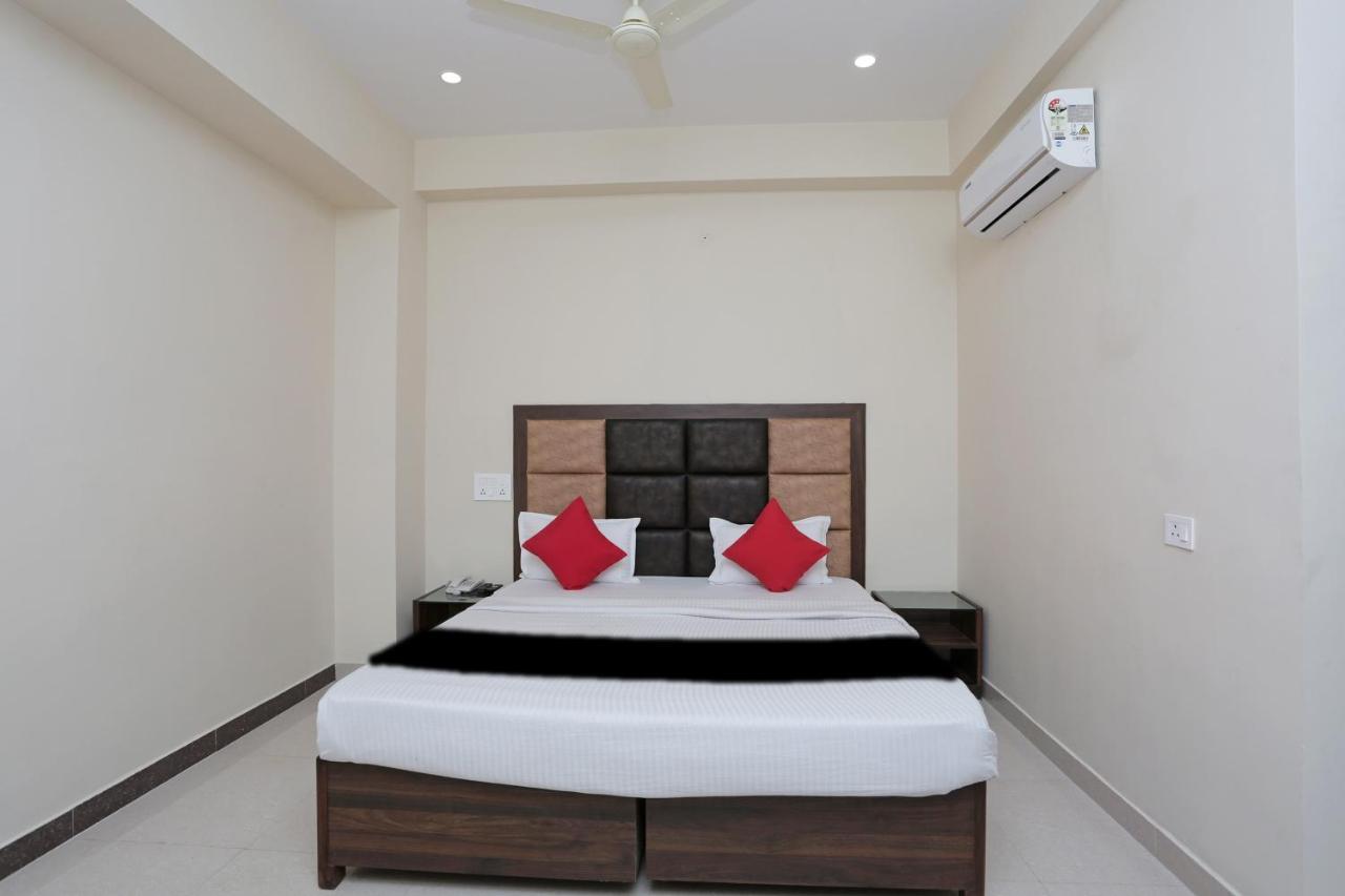 Hotel Capital O 37423 Golden Leaf Dehradun Exterior foto